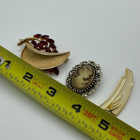 Brooch Lot Vintage Monet Gold-Tone BSK Rhinestone Modern Victorian-Style Cameo - Picture 11 of 11